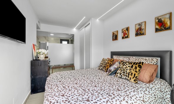 Resale - Apartment -
Orihuela Costa - Villamartín