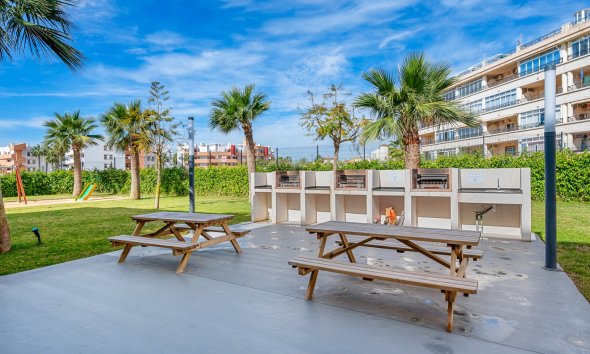 Reventa - Apartamento -
Orihuela Costa - Playa Flamenca*