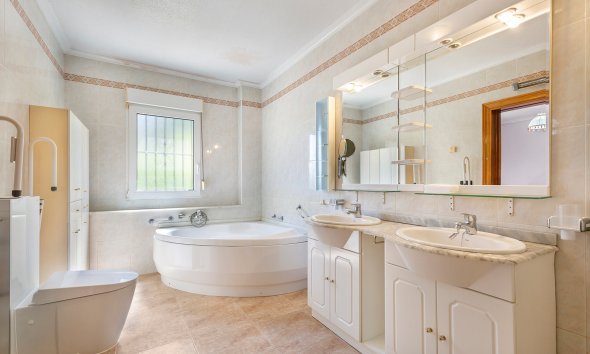 Gensalg - Villa -
Orihuela Costa - Cabo Roig