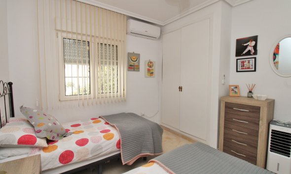 Gensalg - Villa -
Villamartín - Los Dolses
