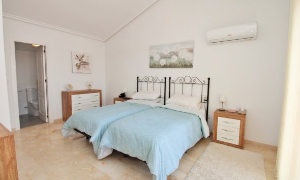Gensalg - Villa -
Villamartín - Los Dolses
