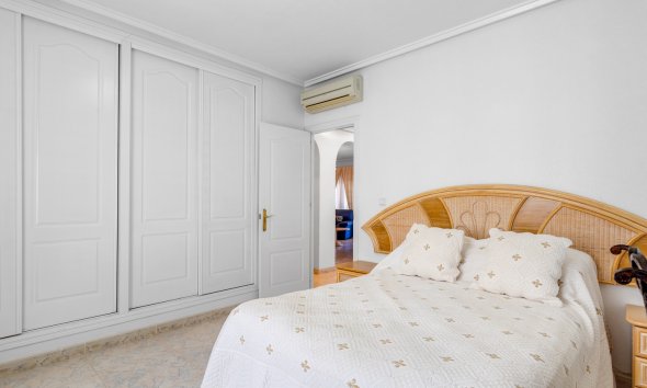 Resale - Villa -
Ciudad Quesada