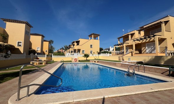 Gensalg - Villa -
Villamartín - Lomas del Golf