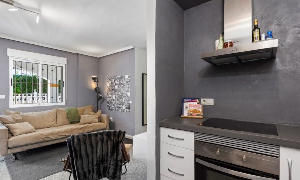 Resale - Townhouse -
Orihuela Costa
