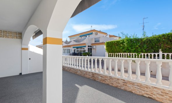 Resale - Townhouse -
Orihuela Costa