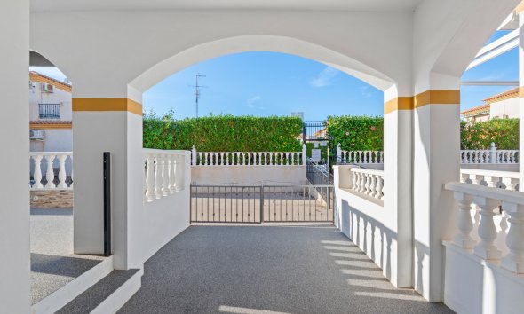 Resale - Townhouse -
Orihuela Costa