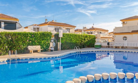 Resale - Townhouse -
Orihuela Costa