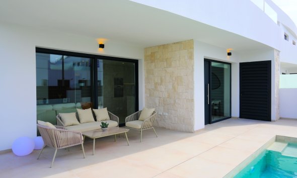 Nybyggeri - Villa -
Dolores