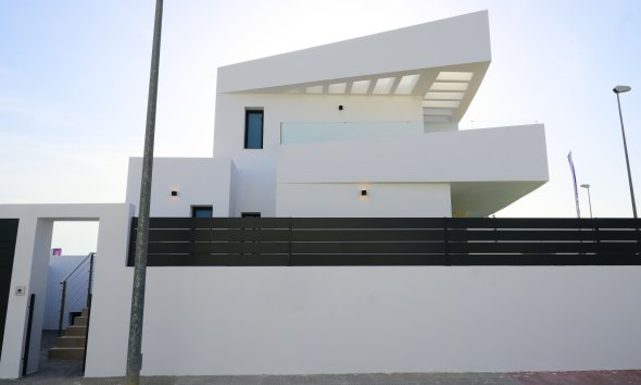 Nybyggeri - Villa -
Dolores