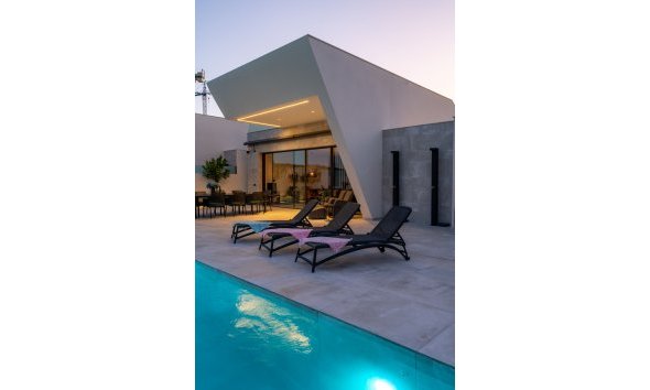 Obra nueva - Villa -
Rojales