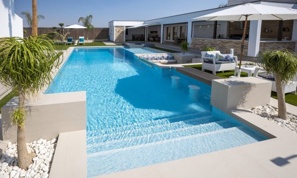 Obra nueva - Villa -
Jerónimo y Avileses