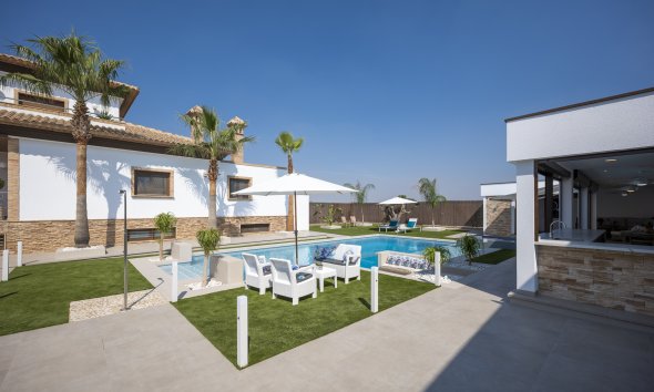 Obra nueva - Villa -
Jerónimo y Avileses