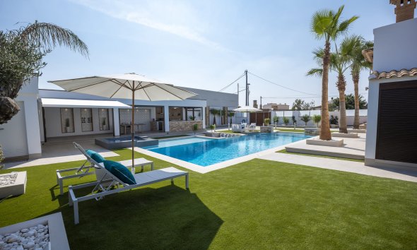 Obra nueva - Villa -
Jerónimo y Avileses