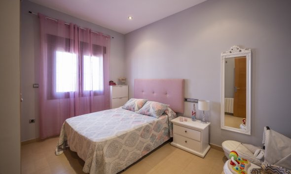 Obra nueva - Villa -
Jerónimo y Avileses