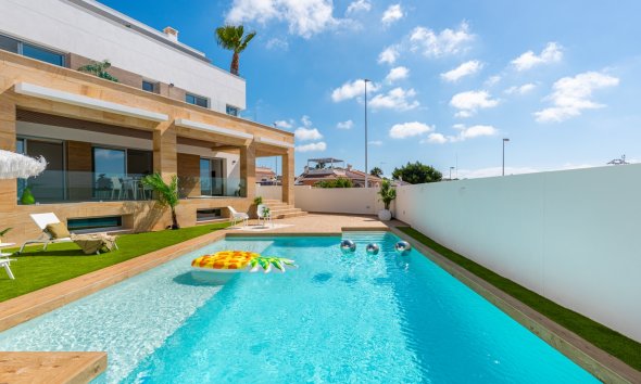 Nybyggeri - Villa -
Ciudad Quesada
