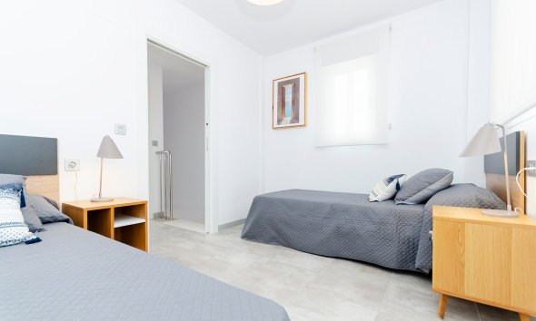 Obra nueva - Adosado -
Torrevieja