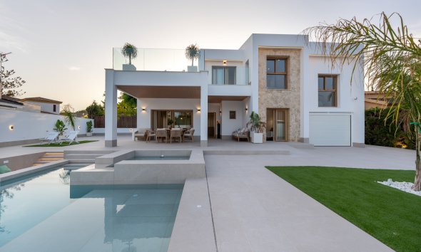 Nybyggeri - Villa -
Orihuela Costa