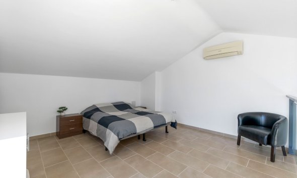 Resale - Apartment -
Orihuela Costa - Villamartín