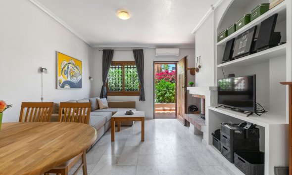 Resale - Townhouse -
San Miguel de Salinas