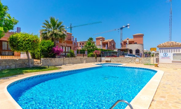 Resale - Townhouse -
San Miguel de Salinas