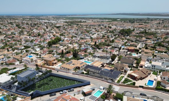 Nybyggeri - Villa -
Ciudad Quesada