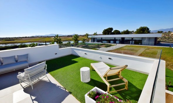 Nybyggeri - Villa -
Los Guardianes