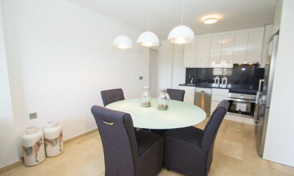 New Build - Apartment -
Res. Las Filipinas