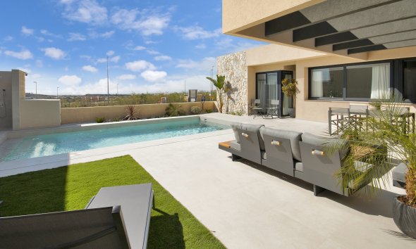 Obra nueva - Villa -
Murcia