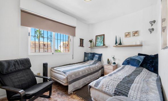 Reventa - Adosado -
Pilar de la Horadada - Torre de la Horadada