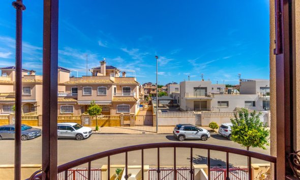 Reventa - Adosado -
Pilar de la Horadada - Torre de la Horadada