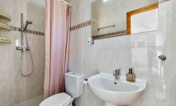 Reventa - Adosado -
Pilar de la Horadada - Torre de la Horadada