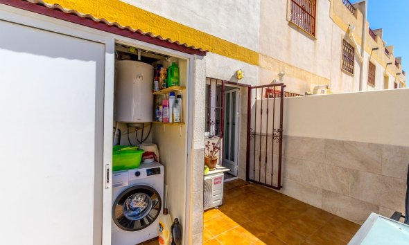 Reventa - Adosado -
Pilar de la Horadada - Torre de la Horadada