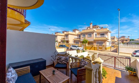 Reventa - Adosado -
Pilar de la Horadada - Torre de la Horadada