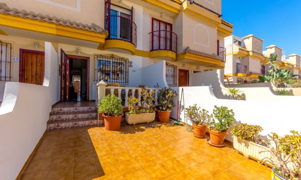 Reventa - Adosado -
Pilar de la Horadada - Torre de la Horadada