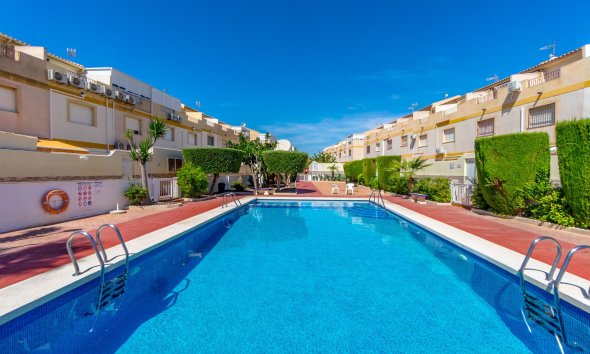 Reventa - Adosado -
Pilar de la Horadada - Torre de la Horadada