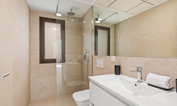 Obra nueva - Villa -
Los Alcázares