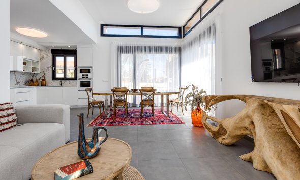 Obra nueva - Villa -
La Mata