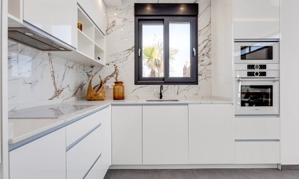 Obra nueva - Villa -
La Mata