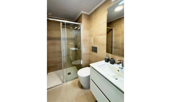 Obra nueva - Adosado -
Dolores