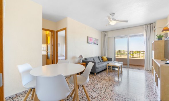 Reventa - Apartamento -
Torrevieja