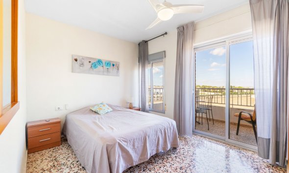 Reventa - Apartamento -
Torrevieja