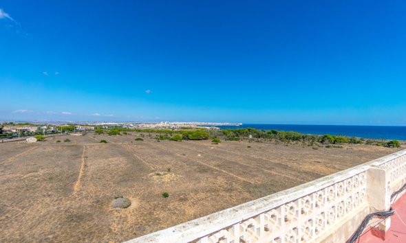 Reventa - Apartamento -
Torrevieja