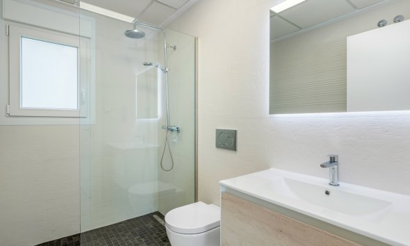 Obra nueva - Villa -
Los Montesinos