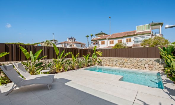 Obra nueva - Villa -
Pilar de la Horadada