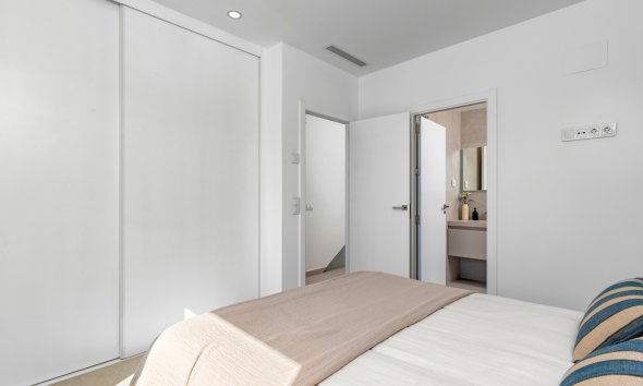 Obra nueva - Villa -
Pilar de la Horadada