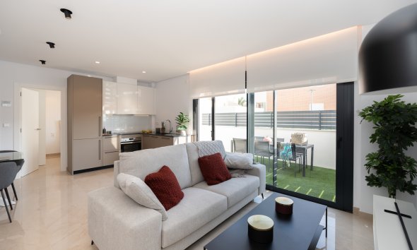 Obra nueva - Adosado -
Elche