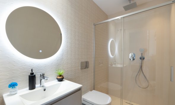 Obra nueva - Adosado -
Elche