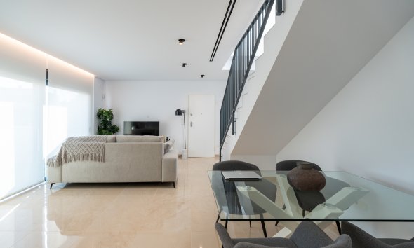 Obra nueva - Adosado -
Elche