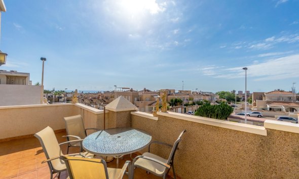 Reventa - Adosado -
Torrevieja