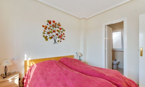 Reventa - Adosado -
Torrevieja